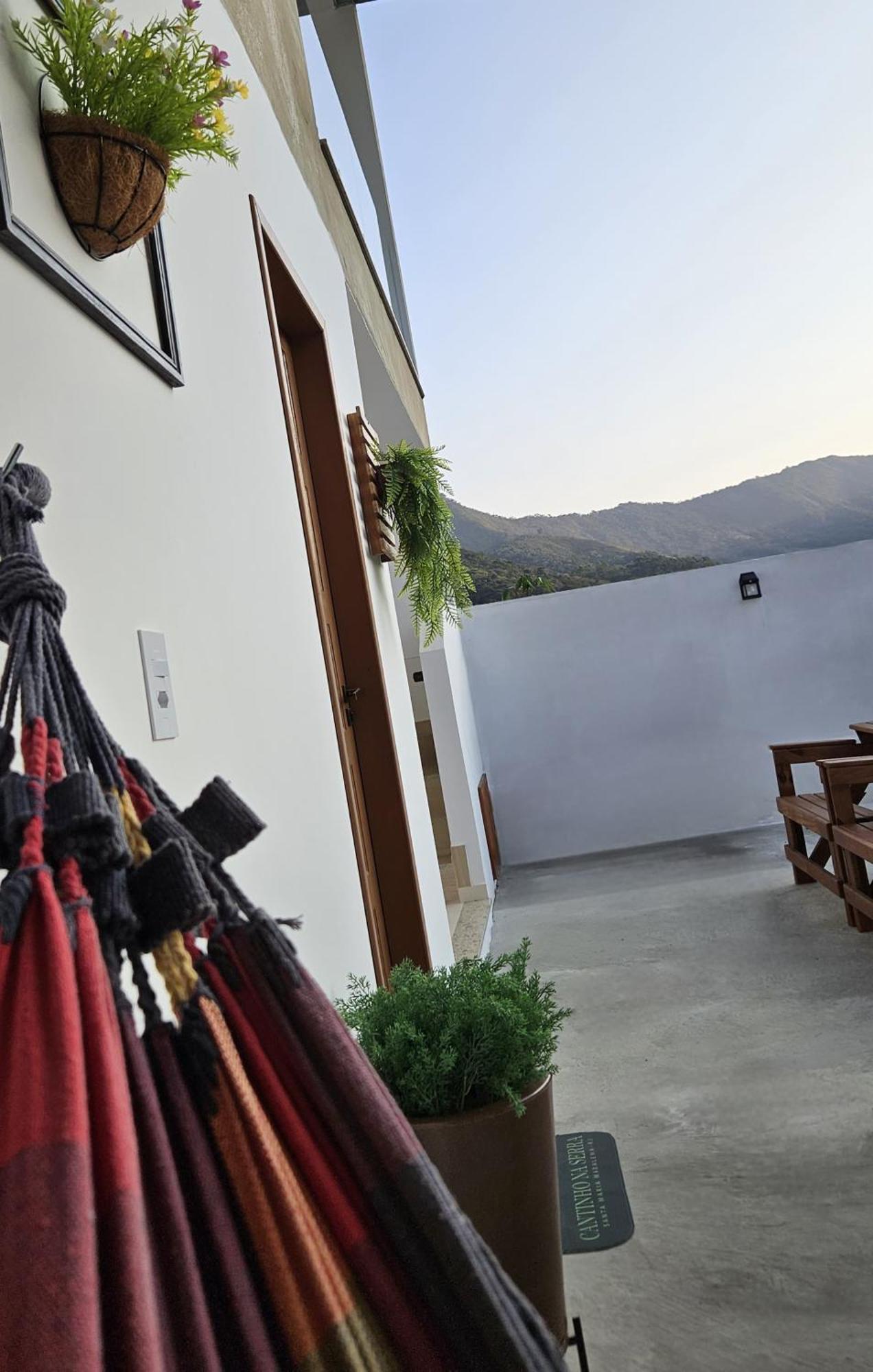 Cantinho Na Serra - Apartamento Santa Maria Madalena Exterior foto